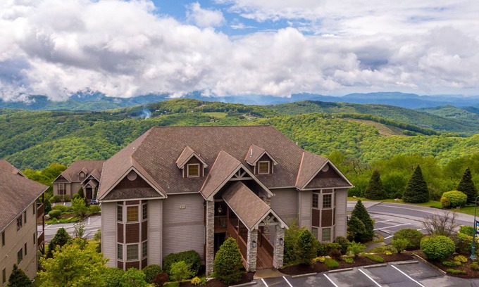 Elk Park Condo | SugarJax - Condo on Sugar Mountain, Gas Fireplace, Mountain Views,