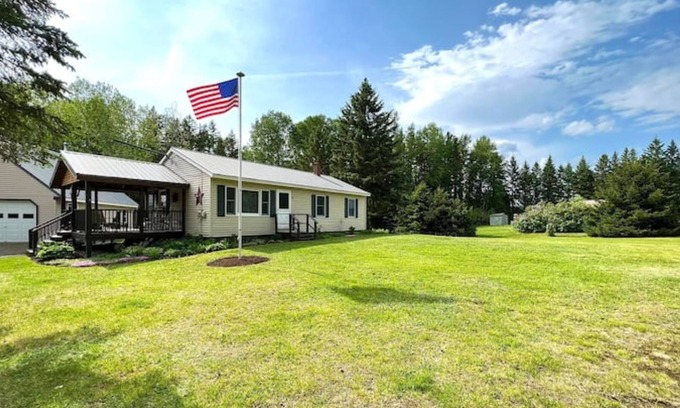 Stratton House | Sugarloaf & Flagstaff Ranch Retreat w/Trail access