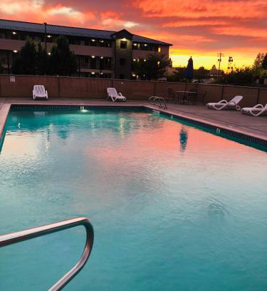 Boyd Acres Hotel | Sugarloaf Mountain Motel