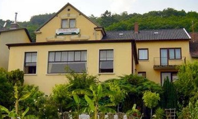 Neustadt-Haardt House | Suite 5, shower, toilet, 1 bedroom - Hotel Müller-Pressler
