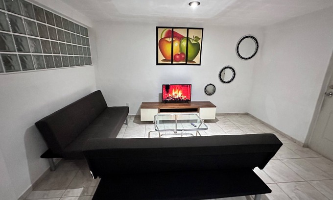 Cuautitlan Izcalli Apartment | Suite #1B | Near Mex-Qro. highway.