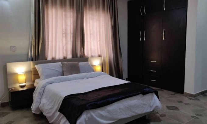 Lagos Apartment | (Suite 5) 3 bedrooms serviced apartment in Victoria Island Lagos