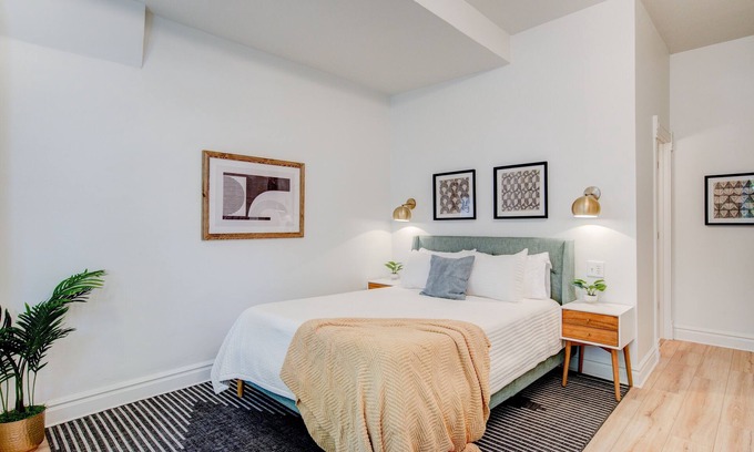 Springville Hotel | Suite 5 | Historic Art City Inn