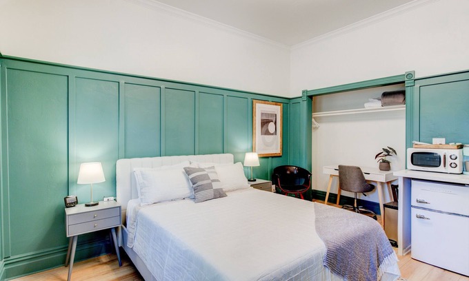 Springville Hotel | Suite 6 | Historic Art City Inn
