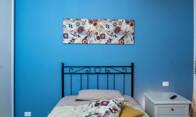 Mirandola House | Suite a due passi dal Duomo con Netfilx e WiFi