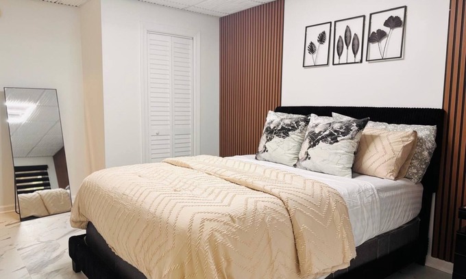 Lawrenceville House | Suite B: Cozy Rear Entry Basement Escape 1bed, 1bath