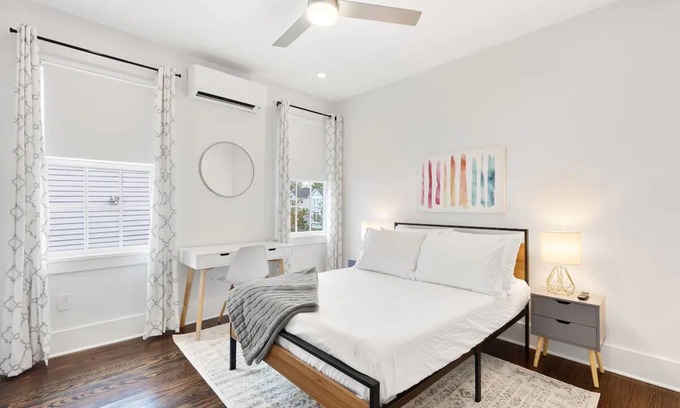 Westside Apartment | Suite B2 at 697 King