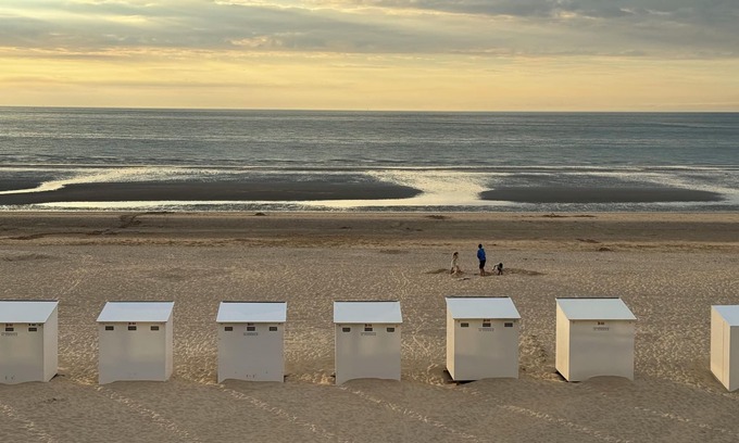 Sint-Idesbald Apartment | Suite Baptiste. Beachfront