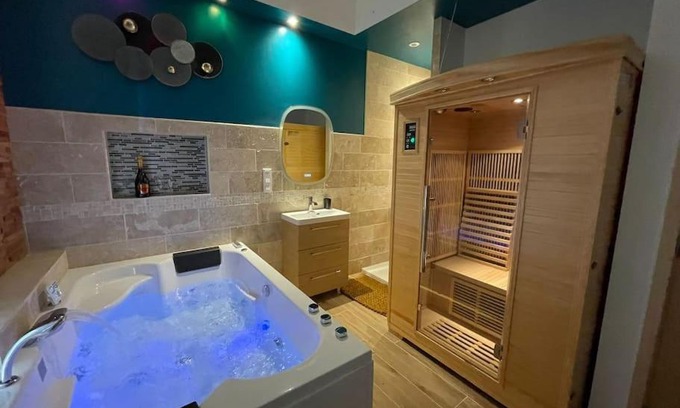 Chartrettes Apartment | Suite d'amour et détente jacuzzi, sauna et massage