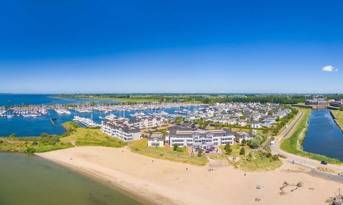 Municipality of Hellevoetsluis Apartment | Suite in Hellevoetsluis by the Beach