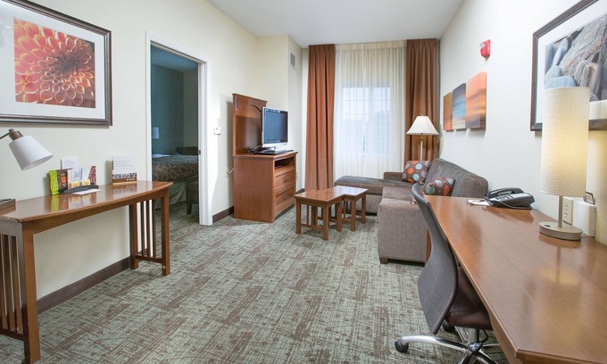 National Hills Condo | Suite Near Bush Field Airport | Free Daily Breakfast + Fitness Center