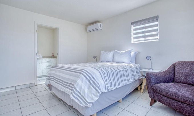 Ensenada Apartment | Suite Nicole