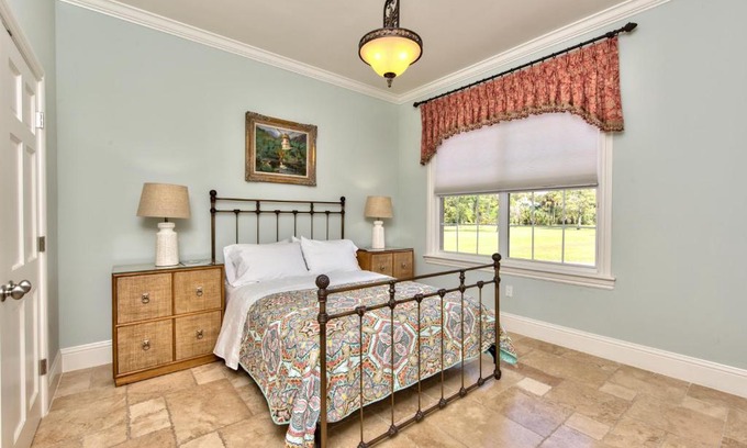 Rural Estates House | Suite Palm Suite in the Knickerbocker Estate of Naples