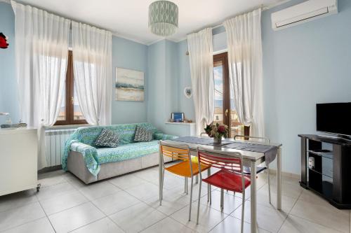Castelnuovo Magra Apartment | Suite Paradiso