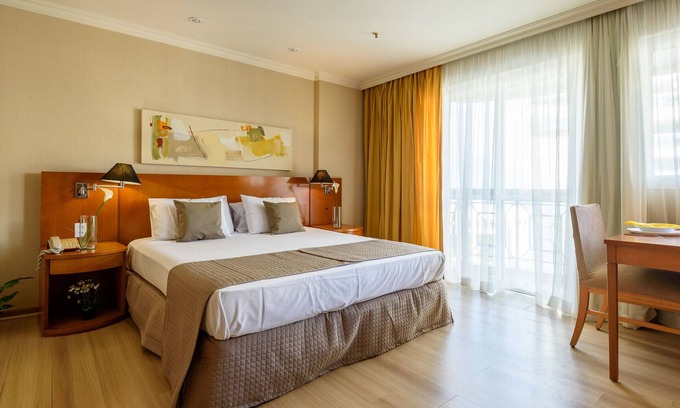 Barra da Tijuca Bed & Breakfast | Suite, pool and gym | BPremium T3 Z10