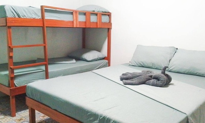 Sipalay Apartment | Suite Room 1