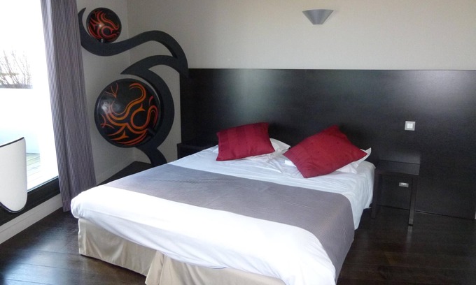 Belleville-sur-Loire Hotel | SUITE room Dee Dee BRIDGEWATER