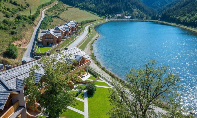 Puchberg Am Schneeberg Apartment | Suite with lake view - CHALET am Schneeberg See