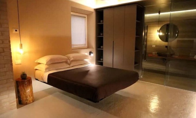 Montecarotto Apartment | Suite with private in-room whirlpool and garden pool