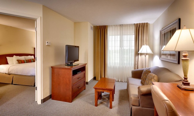 West Omaha Condo | Suite with Pool | Business Essentials