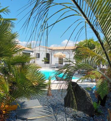 Saint Laurent de la Pree Bed & Breakfast | Suites by Aix Keys avec jacuzzi privatif 5 min des plages Fouras