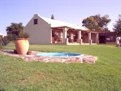 Mohokare Cabin | Suites in Private Game Reserve close to Aliwal North