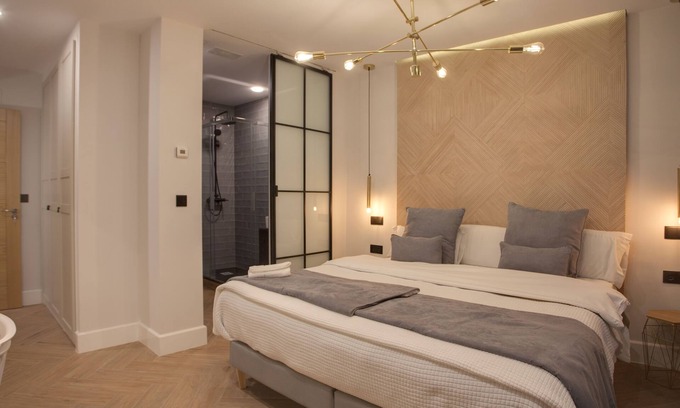 Palacio House | Suites You Soho