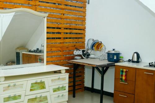 Anuradhapura Apartment | Sujee's Guest House