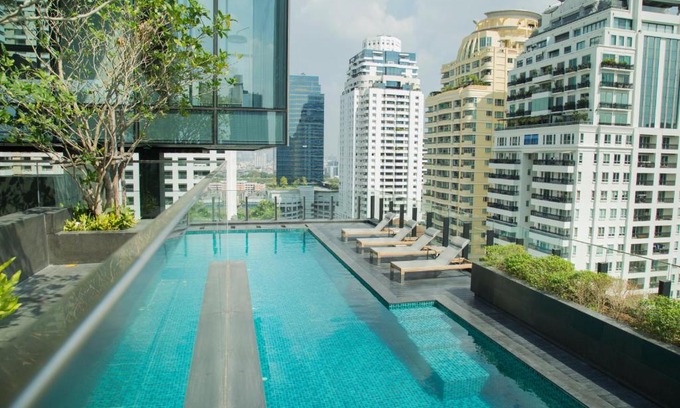 Nana Apartment | Sukhumvit 11#Luxury#Pool#Gym#BTS Nana&MRT Sukhumvit#1BR#Max4ppl
