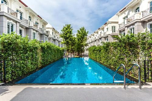 Bangkok Central Business District House | Sukhumvit 16 Townhouses, InHome Luxury Residences