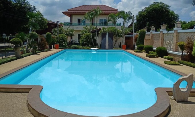 Sing Buri House | Sumali Villa