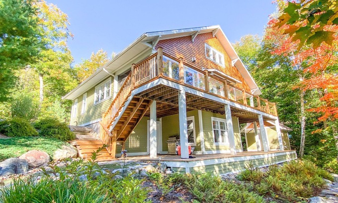 Perry Cottage | Summer '25! Luxe Four-Season Cottage w/WiFi near Huntsville, Arrowhead ☀️❄️🍂🌷