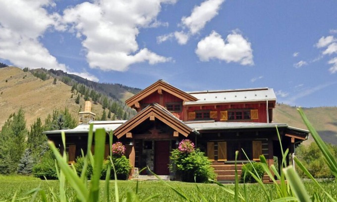 Board Ranch House | Summer and Winter Retreat