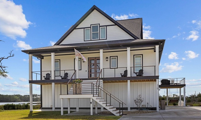 Beaufort House | Summer Breeze beach and boaters retreat. Brand new house with tons of activities