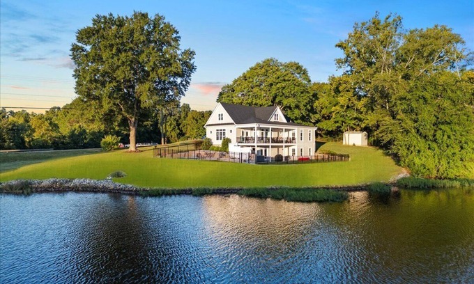 Bracey House | Summer Breeze - Fresh Reno, Heated Pool, Hot Tub!