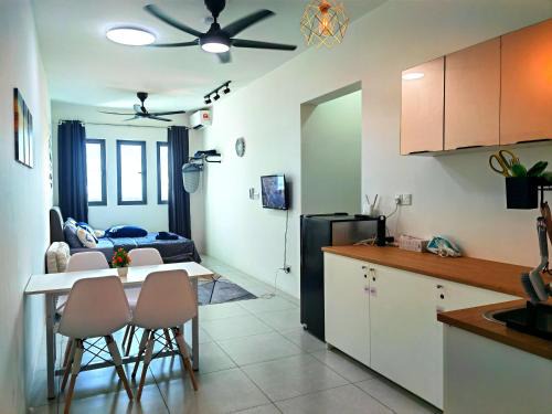 Central Seberang Perai Apartment | Summer Cozy Big Studio