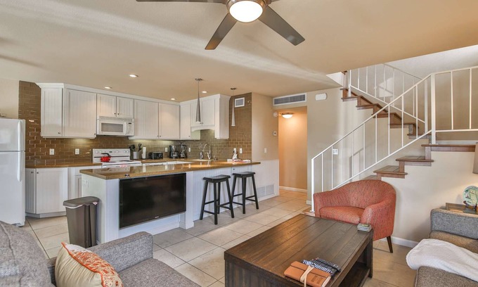 Palm Desert Condo | Summer Escape: Save 25% Now!