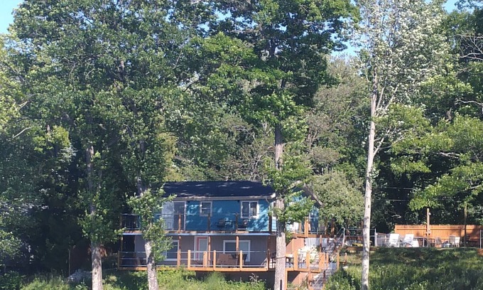 Walkerville Cottage | Summer fun and making memories.