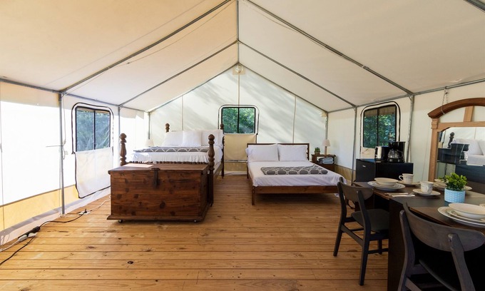Coldspring RV Rental | Summer Hike Glamping by Sam Houston National Park