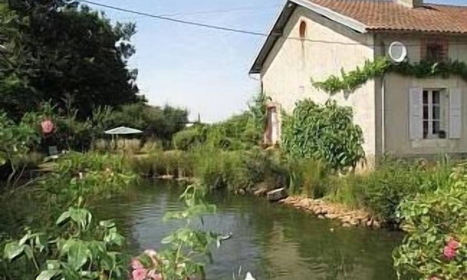 Lathus-Saint-Remy Cottage | Summer house at our Organic Farmhouse