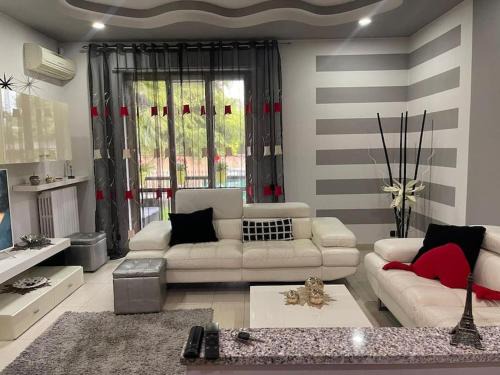 Mozzate Apartment | Summer house