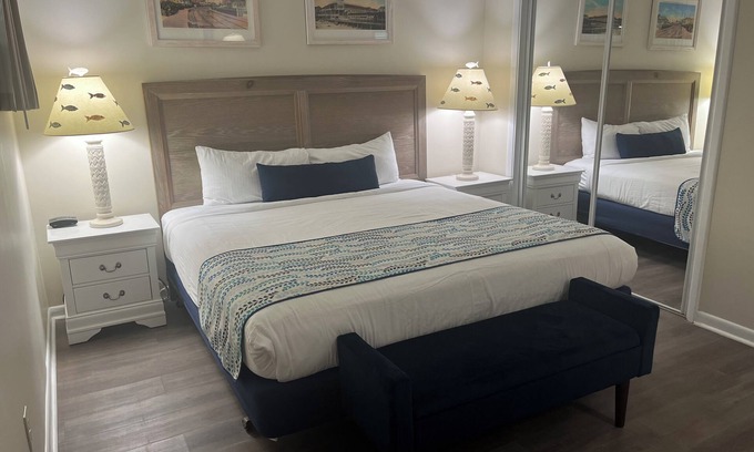 Wrightsville Beach Condo | Summer Sands Basset Beach Room 103