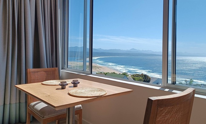 Plettenberg Bay Apartment | Summer Sea