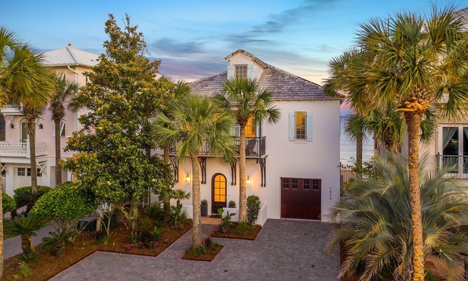 Delos House | 🌅 Summer Sunset | Beach Front | Pool | Dog Friendly* | Free Excursions & Beach Chair Service!