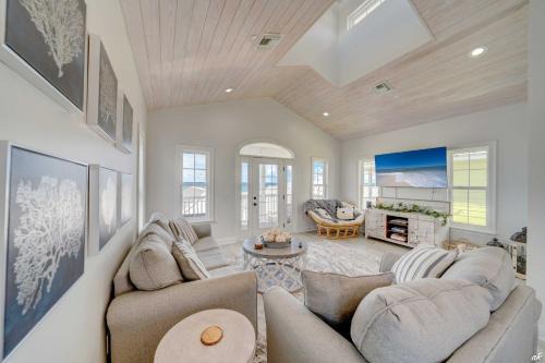 Lakeside By The Gulf House | Summer Towne Cottages 16
