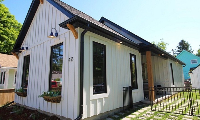 Crystal Beach Cottage | Summer Wind