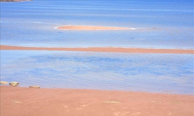Cape Traverse Cottage | Summerhaven - Oceanfront Beach House on Warm Sandy Beach