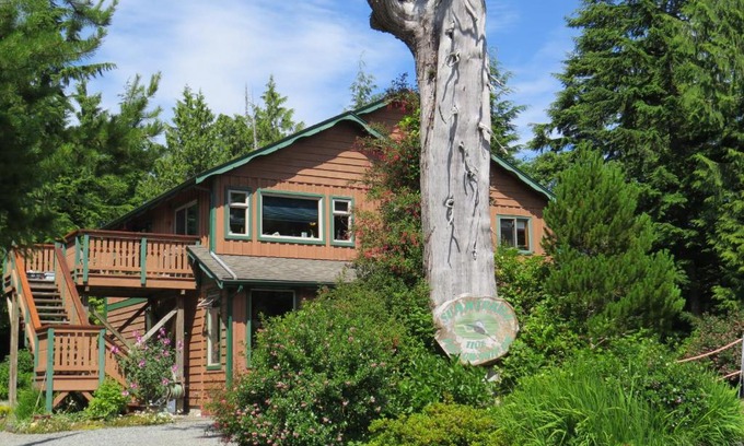 Tofino House | Summerhill Guest House