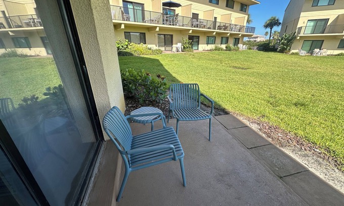 Crescent Beach Condo | Summerhouse Oceanview 2 Bedroom 2 Bath Flatt 142!