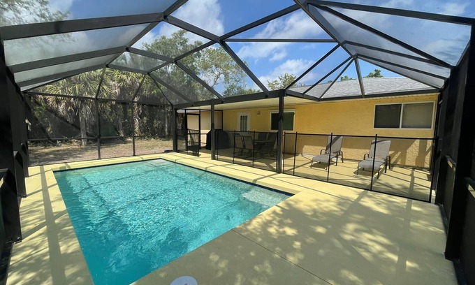 Port Charlotte House | Summertime Vacation Villa Ohara in Port Charlotte Florida with Heated Pool